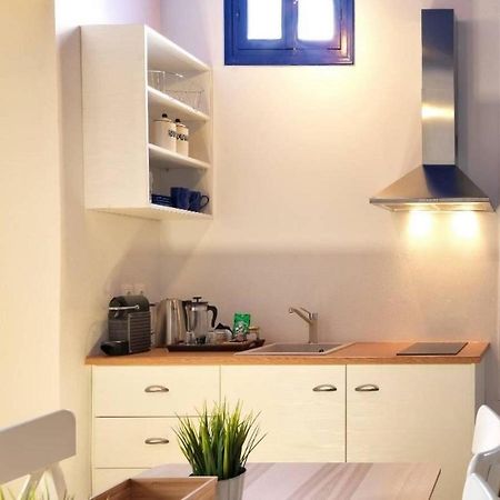 Psathi Blue Beta Apartment กิโมลอส ภายนอก รูปภาพ